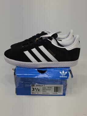 Kid's Adidas Gazelle J 7 Black/White/Gold Metallic (BB2502) Size 3.5